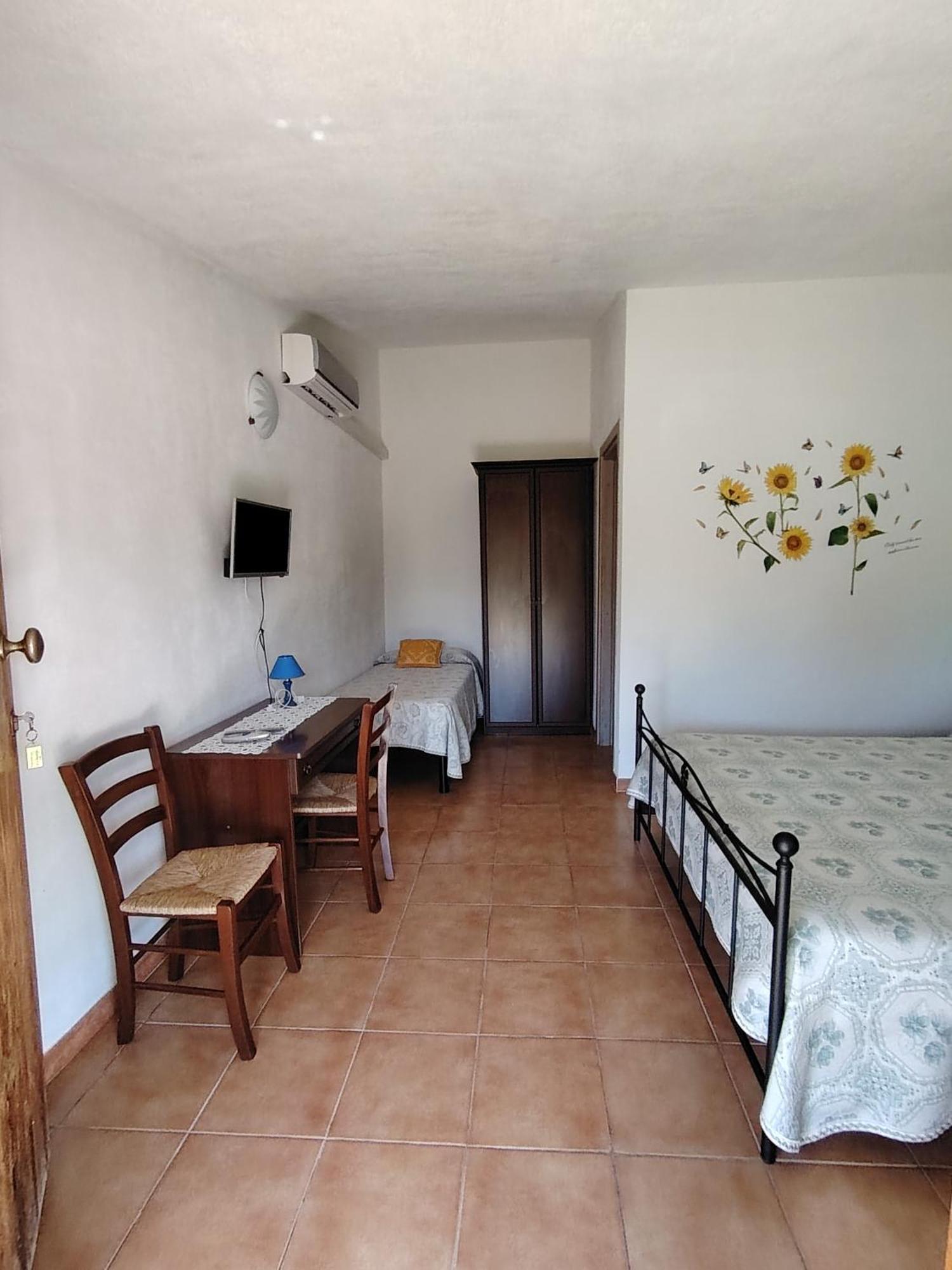 Agriturismo Sa E Padedda 모레스 객실 사진