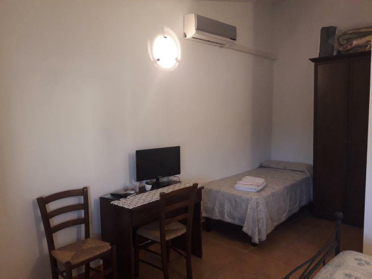Agriturismo Sa E Padedda 모레스 외부 사진